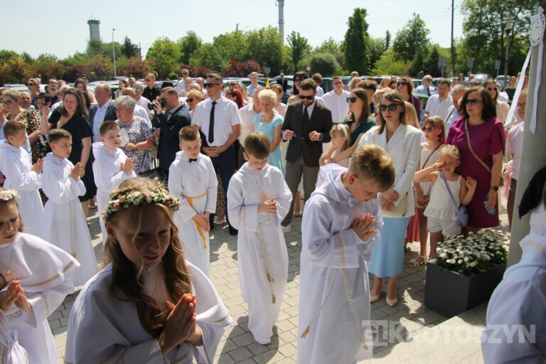 Dzieci przyjęły Chrystusa do swojego serca w parafii pw. św. Marii Magdaleny w Krotoszynie