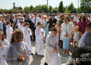 Dzieci przyjęły Chrystusa do swojego serca w parafii pw. św. Marii Magdaleny w Krotoszynie