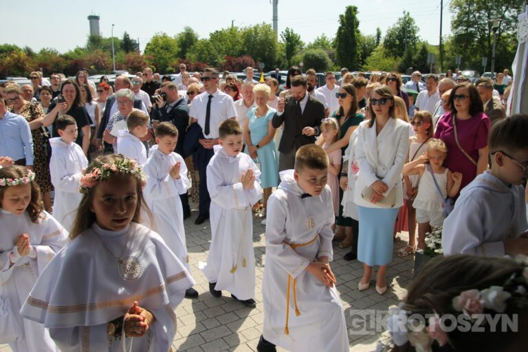 Dzieci przyjęły Chrystusa do swojego serca w parafii pw. św. Marii Magdaleny w Krotoszynie