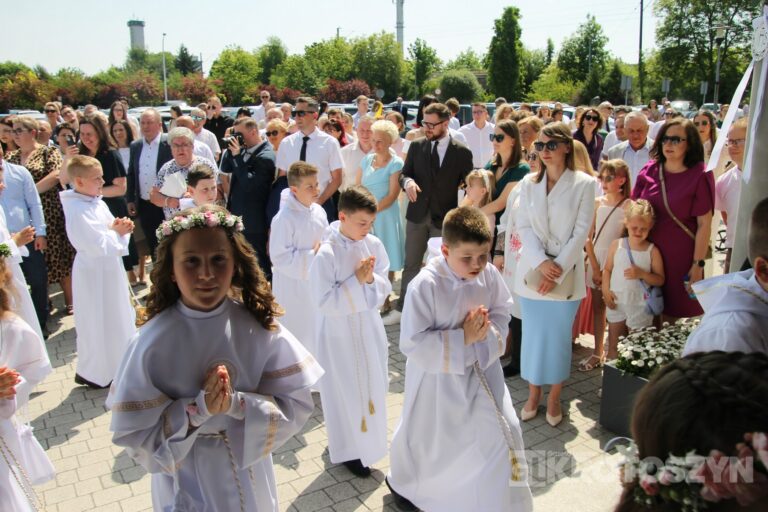 Dzieci przyjęły Chrystusa do swojego serca w parafii pw. św. Marii Magdaleny w Krotoszynie