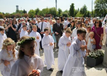 Dzieci przyjęły Chrystusa do swojego serca w parafii pw. św. Marii Magdaleny w Krotoszynie