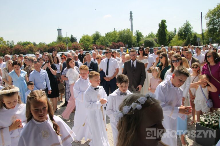 Dzieci przyjęły Chrystusa do swojego serca w parafii pw. św. Marii Magdaleny w Krotoszynie