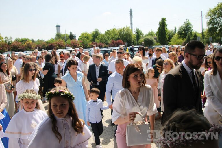 Dzieci przyjęły Chrystusa do swojego serca w parafii pw. św. Marii Magdaleny w Krotoszynie