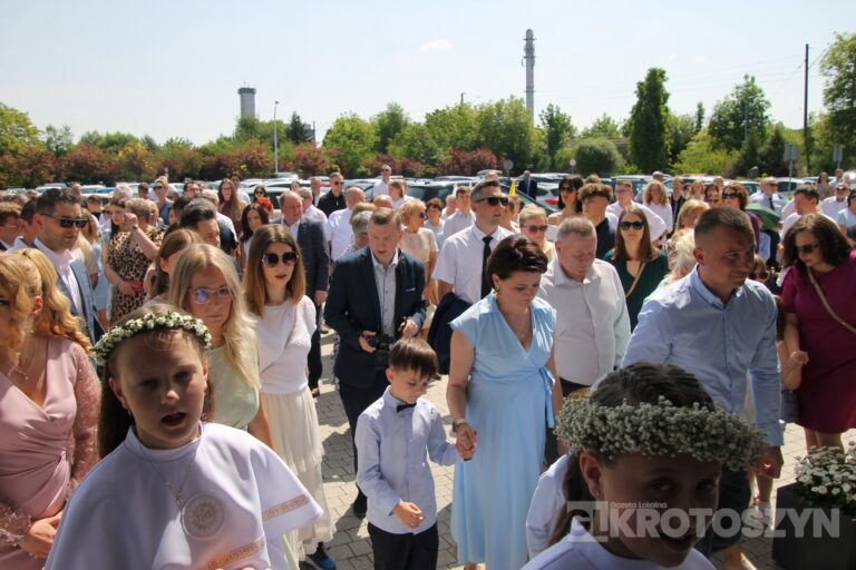 Dzieci przyjęły Chrystusa do swojego serca w parafii pw. św. Marii Magdaleny w Krotoszynie