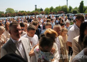 Dzieci przyjęły Chrystusa do swojego serca w parafii pw. św. Marii Magdaleny w Krotoszynie