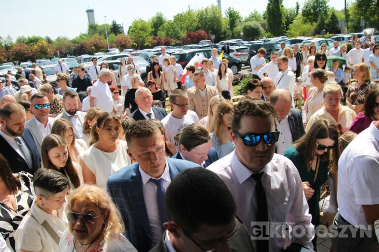 Dzieci przyjęły Chrystusa do swojego serca w parafii pw. św. Marii Magdaleny w Krotoszynie