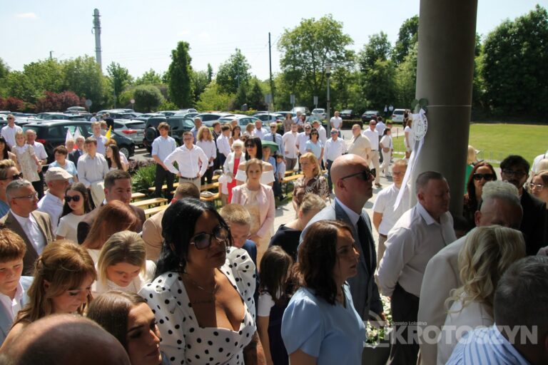 Dzieci przyjęły Chrystusa do swojego serca w parafii pw. św. Marii Magdaleny w Krotoszynie
