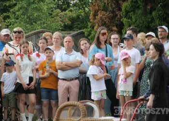 Huk wystrzałów i żywa historia w Benicach. „Wehikuł Czasu” znów przyciągnął tłumy