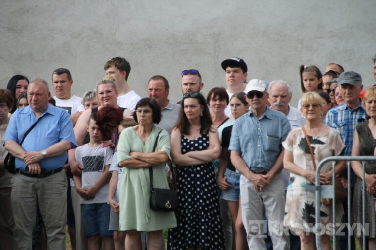 Huk wystrzałów i żywa historia w Benicach. „Wehikuł Czasu” znów przyciągnął tłumy