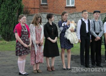 Huk wystrzałów i żywa historia w Benicach. „Wehikuł Czasu” znów przyciągnął tłumy