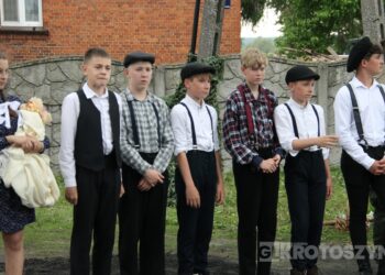 Huk wystrzałów i żywa historia w Benicach. „Wehikuł Czasu” znów przyciągnął tłumy