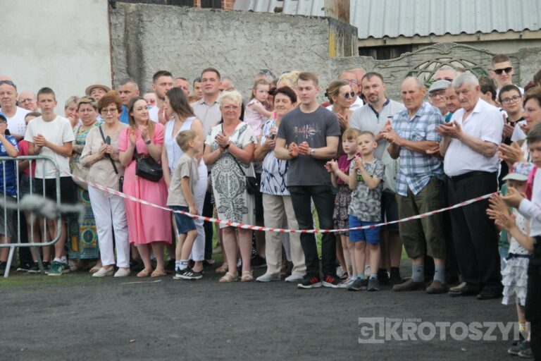 Huk wystrzałów i żywa historia w Benicach. „Wehikuł Czasu” znów przyciągnął tłumy