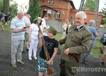 Huk wystrzałów i żywa historia w Benicach. „Wehikuł Czasu” znów przyciągnął tłumy