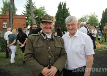 Huk wystrzałów i żywa historia w Benicach. „Wehikuł Czasu” znów przyciągnął tłumy