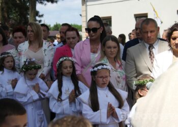 I Komunia Święta w parafii pw. św. Jana Chrzciciela w Zdunach