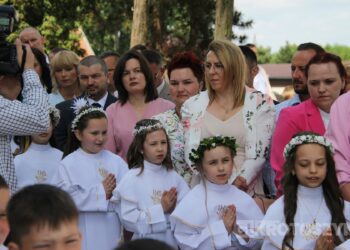 I Komunia Święta w parafii pw. św. Jana Chrzciciela w Zdunach