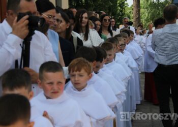 I Komunia Święta w parafii pw. św. Jana Chrzciciela w Zdunach