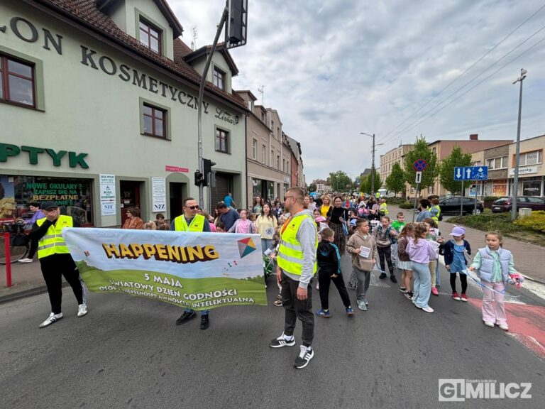 Rekordowe „Kroki do Godności” na ulicach Milicza