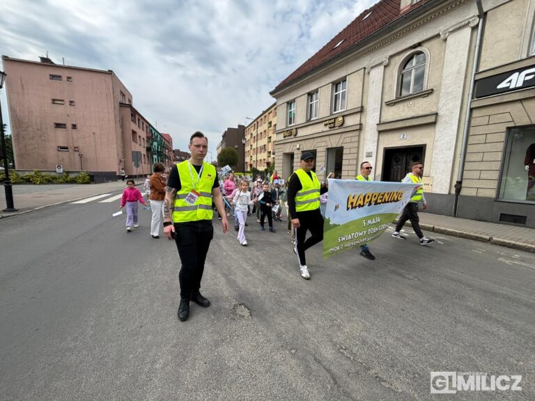Rekordowe „Kroki do Godności” na ulicach Milicza