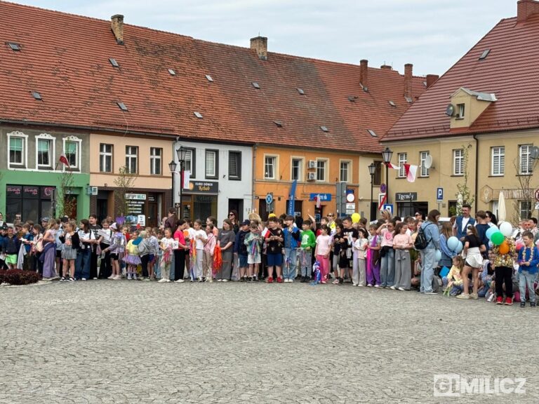 Rekordowe „Kroki do Godności” na ulicach Milicza