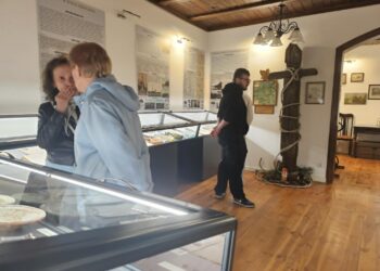 Noc Muzeów w Zdunach przyciągnęła miłośników historii. Był quiz, wspomnienia i archiwalne fotografie