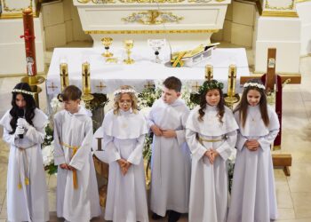 Pierwsza Komunia Święta w parafii św. Andrzeja Boboli