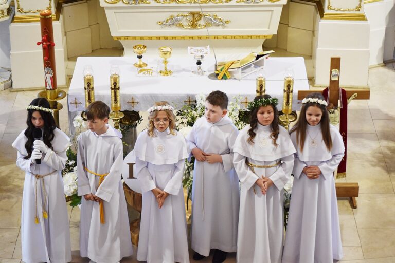 Pierwsza Komunia Święta w parafii św. Andrzeja Boboli