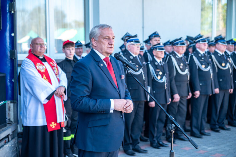 Strażackie święto i nowy wóz dla OSP Mokronos