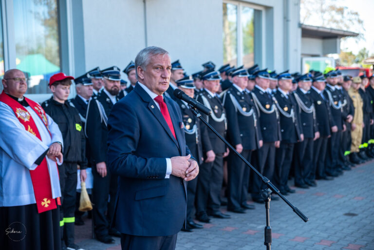 Strażackie święto i nowy wóz dla OSP Mokronos