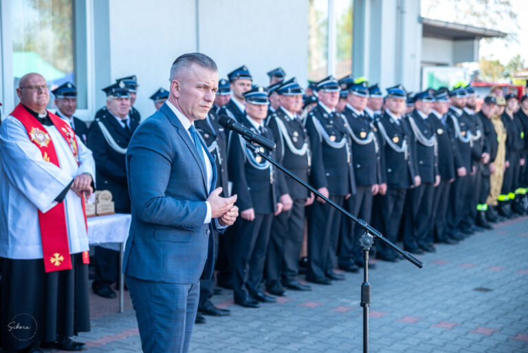 Strażackie święto i nowy wóz dla OSP Mokronos