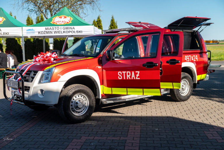 Strażackie święto i nowy wóz dla OSP Mokronos