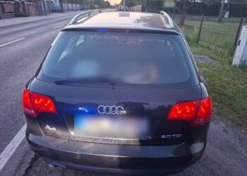 Nietrzeźwy kierowca zatrzymany w Krośnicach. Miał prawie 0,6 promila