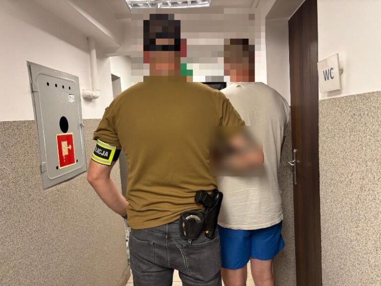 Dwóch mieszkańców gminy Krośnice zatrzymanych z narkotykami