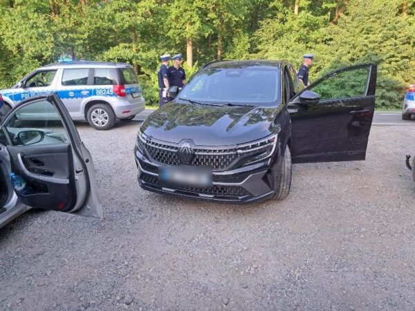 Renault skradzione we Francji zatrzymane pod Miliczem Renault skradzione we Francji zatrzymane pod Miliczem