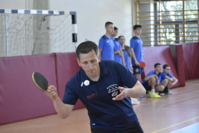Tenis stołowy połączył pokolenia. Rekordowa frekwencja na mistrzostwach w Rozdrażewie