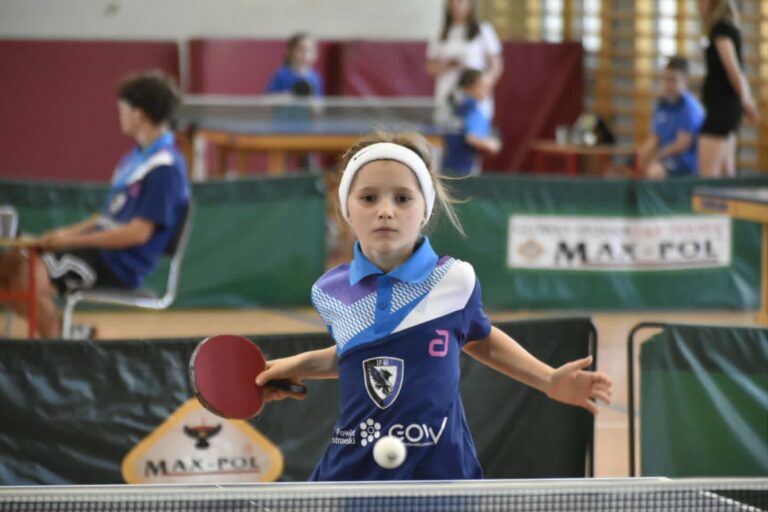 Tenis stołowy połączył pokolenia. Rekordowa frekwencja na mistrzostwach w Rozdrażewie
