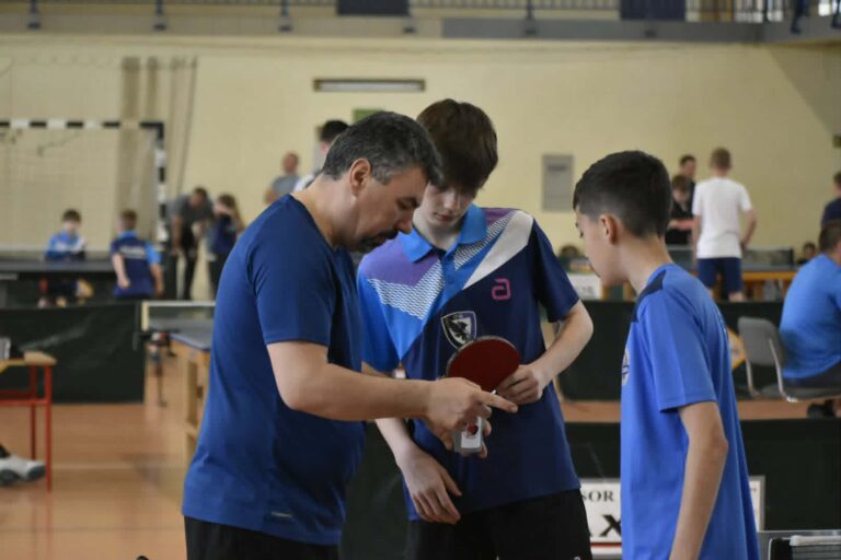 Tenis stołowy połączył pokolenia. Rekordowa frekwencja na mistrzostwach w Rozdrażewie