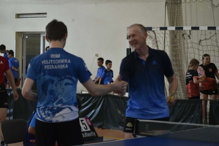 Tenis stołowy połączył pokolenia. Rekordowa frekwencja na mistrzostwach w Rozdrażewie