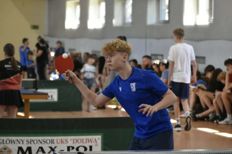 Tenis stołowy połączył pokolenia. Rekordowa frekwencja na mistrzostwach w Rozdrażewie