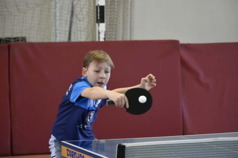 Tenis stołowy połączył pokolenia. Rekordowa frekwencja na mistrzostwach w Rozdrażewie