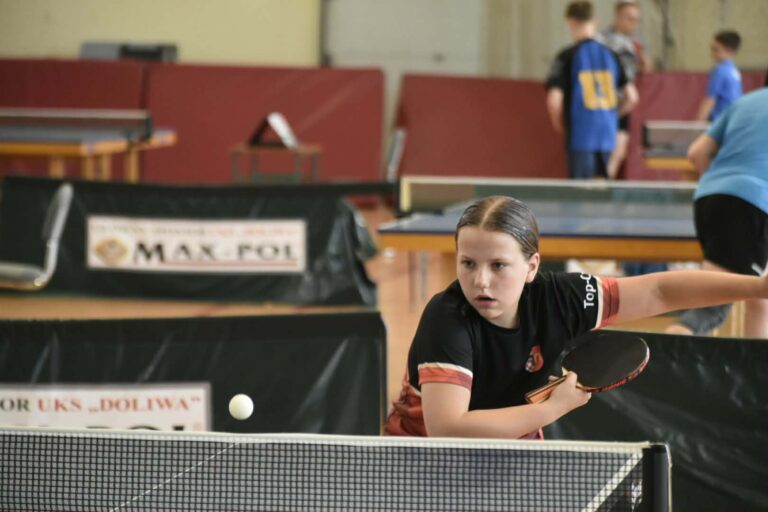 Tenis stołowy połączył pokolenia. Rekordowa frekwencja na mistrzostwach w Rozdrażewie