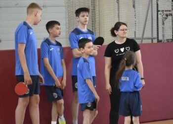 Tenis stołowy połączył pokolenia. Rekordowa frekwencja na mistrzostwach w Rozdrażewie