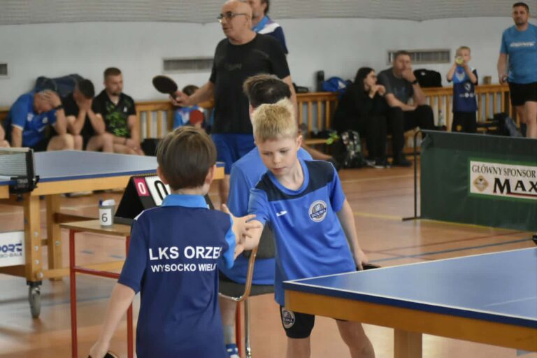 Tenis stołowy połączył pokolenia. Rekordowa frekwencja na mistrzostwach w Rozdrażewie