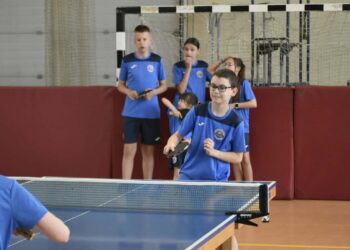 Tenis stołowy połączył pokolenia. Rekordowa frekwencja na mistrzostwach w Rozdrażewie