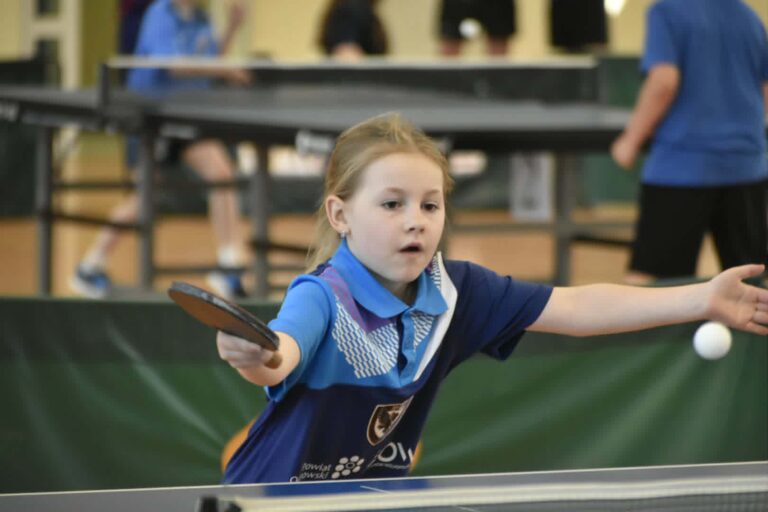 Tenis stołowy połączył pokolenia. Rekordowa frekwencja na mistrzostwach w Rozdrażewie
