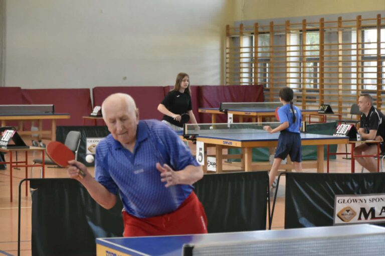Tenis stołowy połączył pokolenia. Rekordowa frekwencja na mistrzostwach w Rozdrażewie