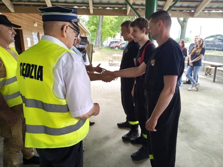 Strażacka rywalizacja pełna emocji. O zwycięstwie decydowały celność i precyzja