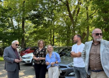 Absolwent I LO zaprosił uczniów do Wrocławia