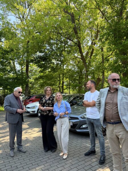 Absolwent I LO zaprosił uczniów do Wrocławia
