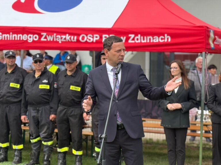 Rekordowa frekwencja w Zdunach. 39 drużyn stanęło do sportowo-pożarniczej rywalizacji